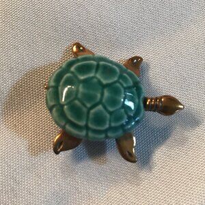 Small Vintage Green Scarab Turtle Pin Brooch